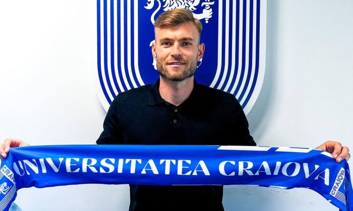 OFICIAL: FC Universitatea Craiova i-a prelungit contractul pe termen lung mijlocașului Alexandru Crețu..
